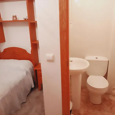 Amplio En Zona Centrica De Apartment